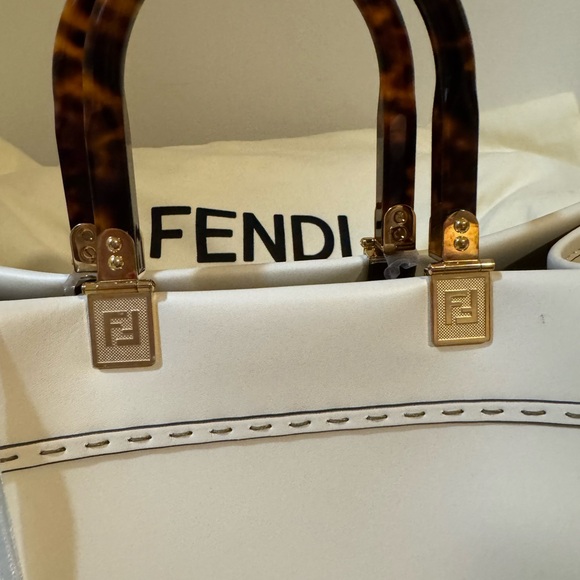 FENDI Sunshine Tote - Picture 2 of 10